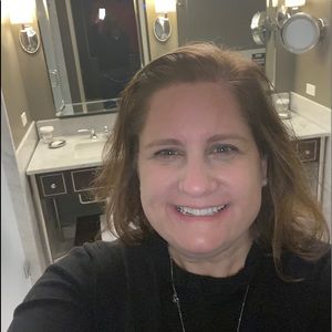 Meet your Posher, Becky